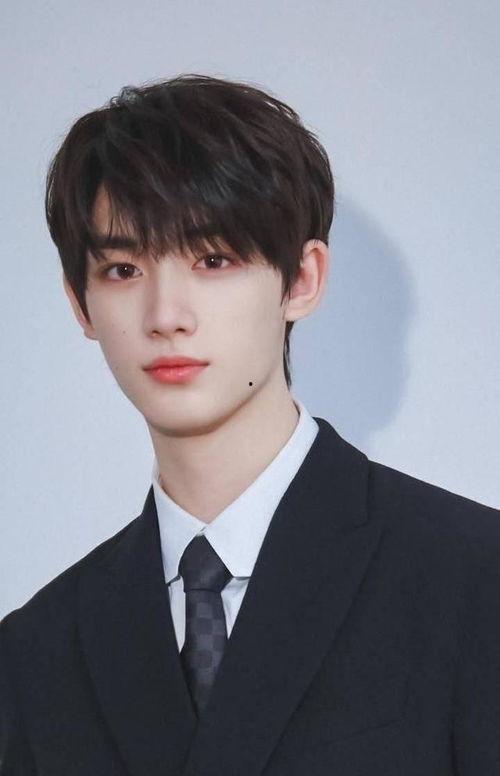 圈内爆料丁程鑫画皮,揭开明星光环背后的真实面纱 第2张 圈内爆料丁程鑫画皮,揭开明星光环背后的真实面纱 第2张